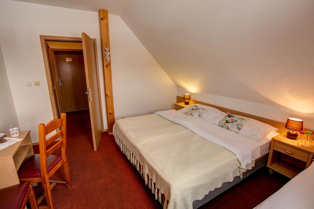 Hotel Koliba Greta Liptovská Sielnica Esterno foto